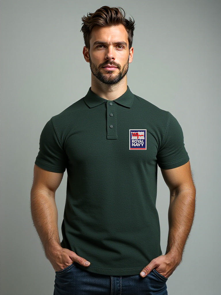 Men’s forest green Royal Navy polo shirt with embroidered Royal Navy logo. Military-style fit, ideal for veterans and active personnel. Premium cotton-blend fabric, smart casual design for everyday wear.